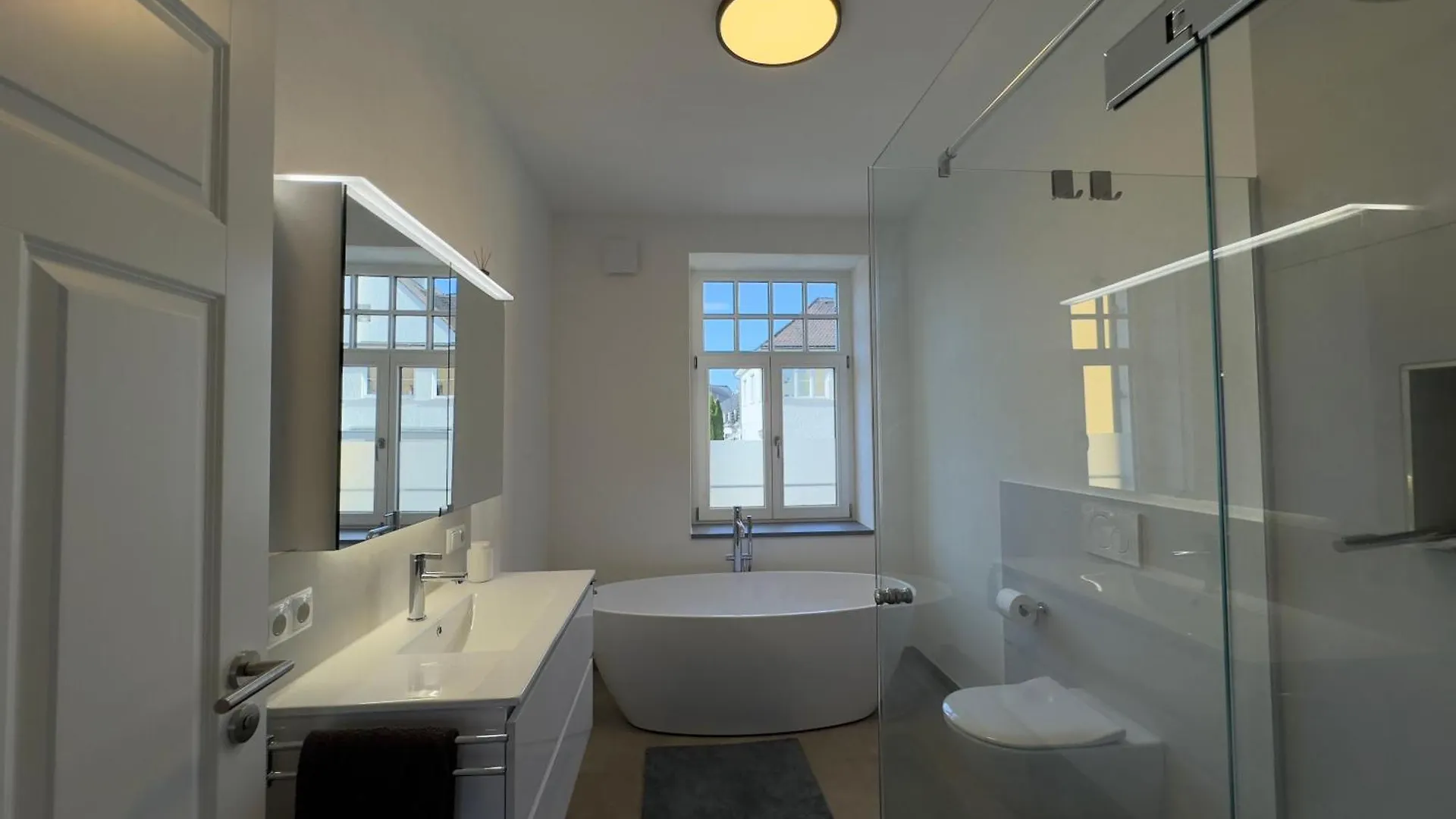 Stadtvilla Ferienwohnung Apartment ميندلهايم